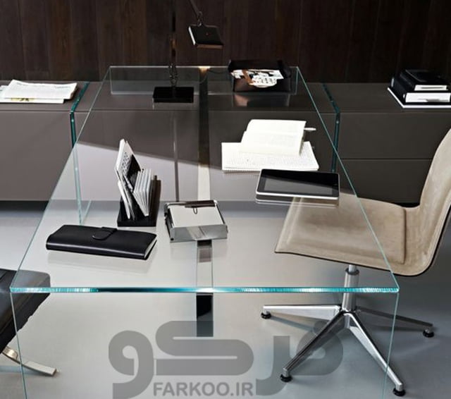 شیشه میز مدیریت