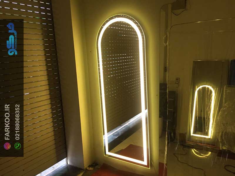 قیمت آینه نور دار قدی