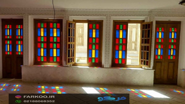 شیشه رنگی 2