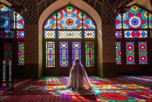 شیشه رنگی سنتی