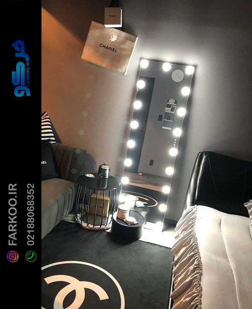 آینه ایستاده تهران