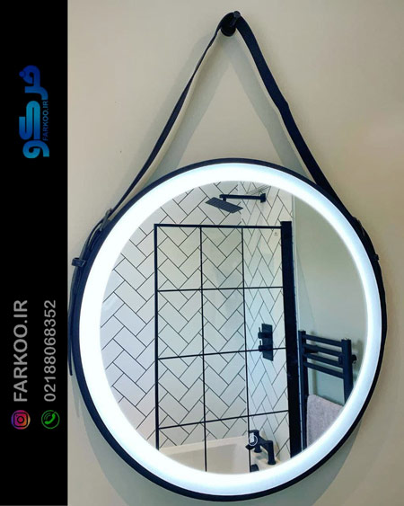 آینه آویزان