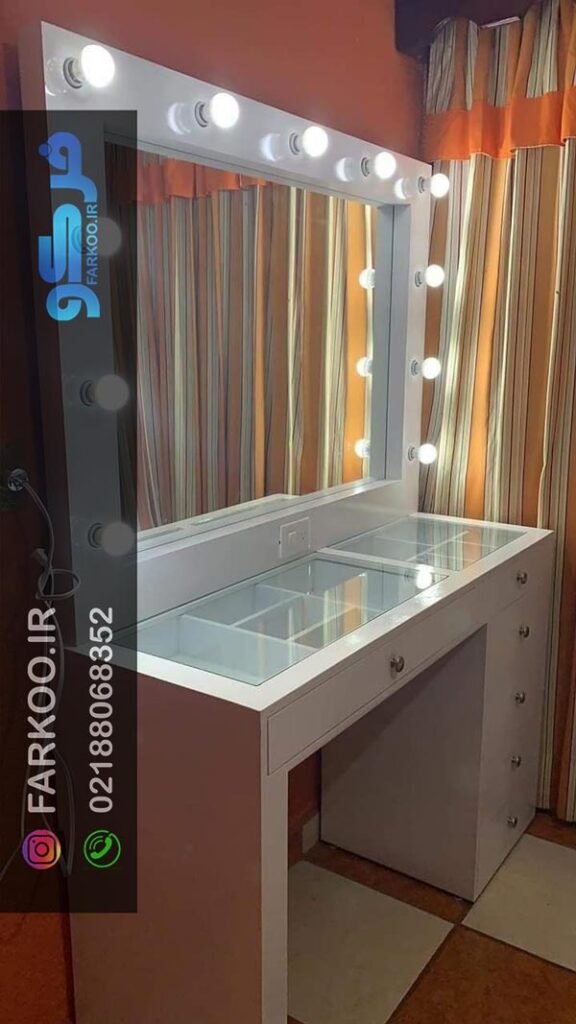 آینه میکاپ مستطیلی