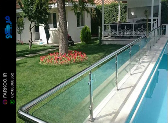 خرید نرده شیشه‌ای برای استخر
