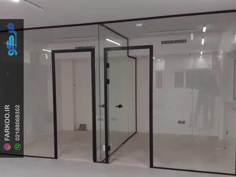 شیشه اتاق بازجویی