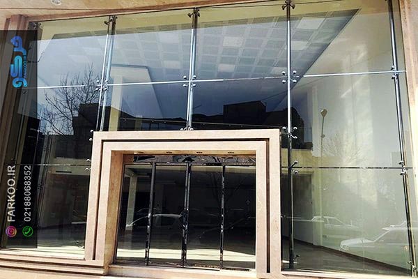 درب شیشهای پارکینگ